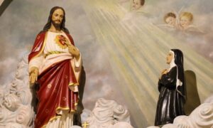 Fórmula de Consagración de las Familias al Sagrado Corazón de Jesús